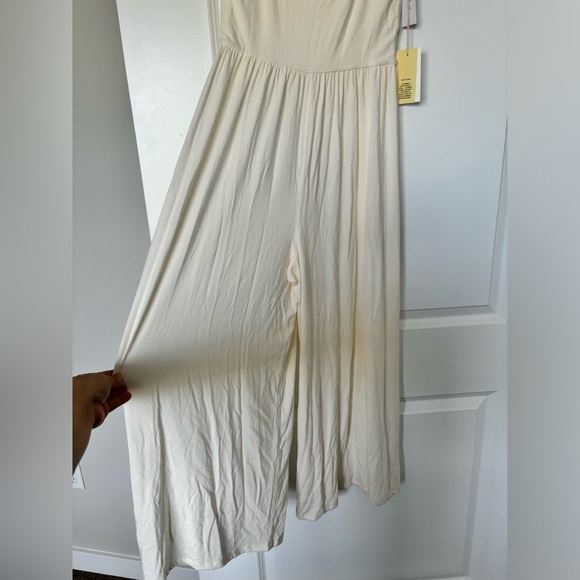 WILDRED (Aritzia) Market Jumpsuit in Light Birch - Picture 10 of 13